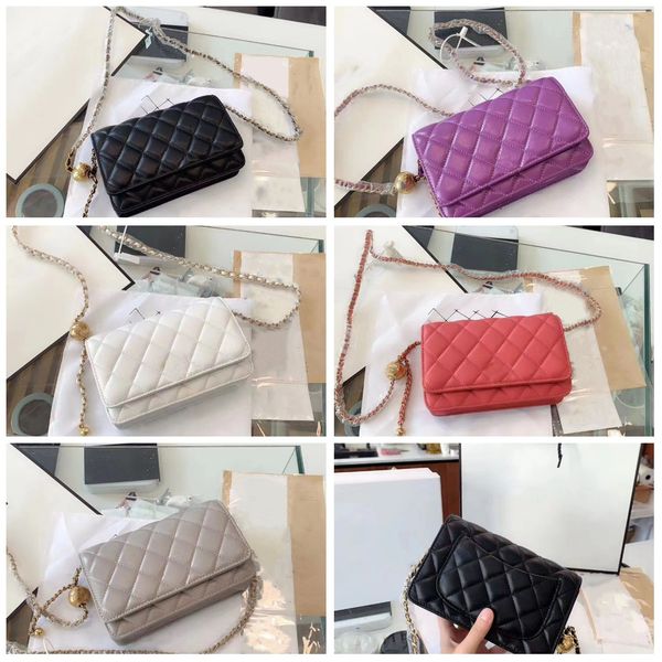 luxury designer ladies shoulder chain bag grain embossed calfskin with gold metal multi-color noblewoman style
luxury designer ladies shoulder chain bag grain embossed calfskin with gold metal multi-color noblewoman style