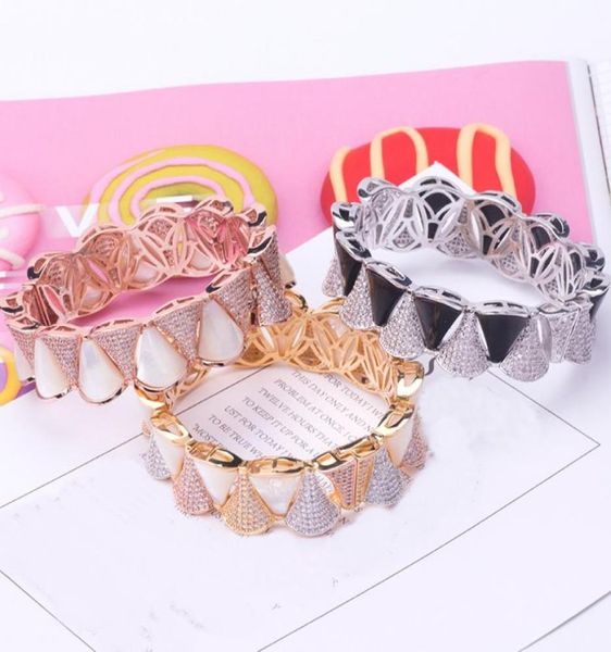 luxury fashion brand jewelry lady brass white mother of pearl setting diamond sector skirt shape 18k gold wedding engagement wide 2029011, Black
luxury fashion brand jewelry lady brass white mother of pearl setting diamond sector skirt shape 18k gold wedding engagement wide 2029011, Black