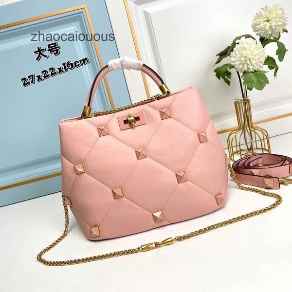 rivet valentins designer diamond luxury handbags embroidery handbag beauty tone thread bags handheld shoulder crossbody women's chain l
rivet valentins designer diamond luxury handbags embroidery handbag beauty tone thread bags handheld shoulder crossbody women's chain l