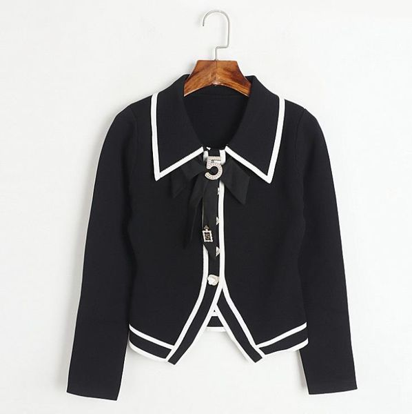 712 2023 runway spring brand same style sweater striped long sleeve lapel neck white black khaki cardigan fashion clothes womens dl
712 2023 runway spring brand same style sweater striped long sleeve lapel neck white black khaki cardigan fashion clothes womens dl