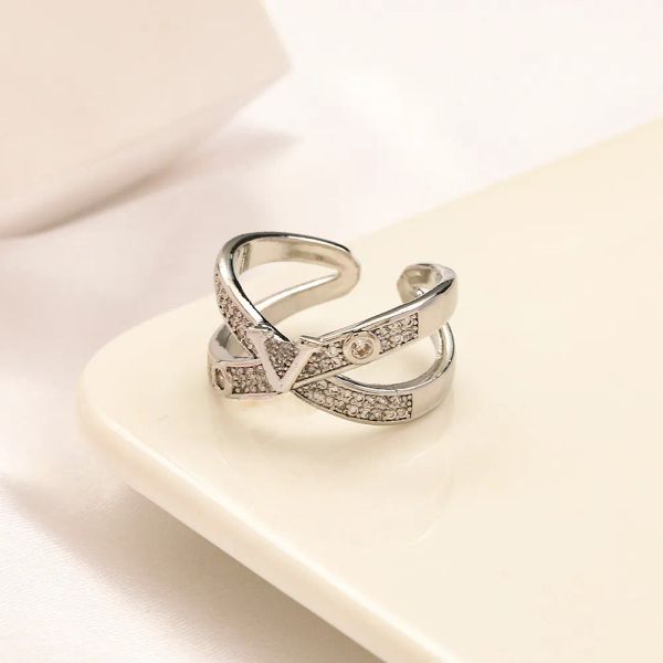 luxury designer ring v diamond wedding rings for women fashion jewelry engagement ring charm vintage famous brand, Silver
luxury designer ring v diamond wedding rings for women fashion jewelry engagement ring charm vintage famous brand, Silver