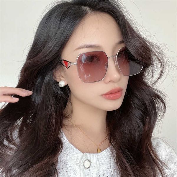 designer triangular signature sunglasses 23 new p family metal plain tinted ins net red same triangle sunglasses spr28y with logo box, White;black
designer triangular signature sunglasses 23 new p family metal plain tinted ins net red same triangle sunglasses spr28y with logo box, White;black