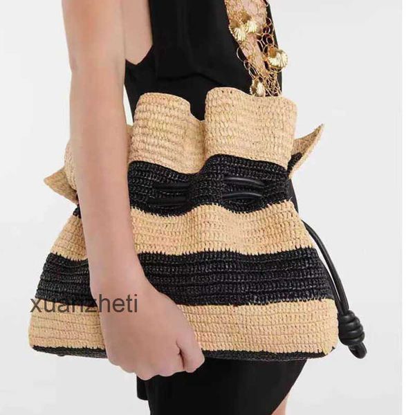 grass classic ladies tote loewsbag raffia designer women 2023 bag bags woven single shoulder oblique cross handmade hook leisure versatile b
grass classic ladies tote loewsbag raffia designer women 2023 bag bags woven single shoulder oblique cross handmade hook leisure versatile b
