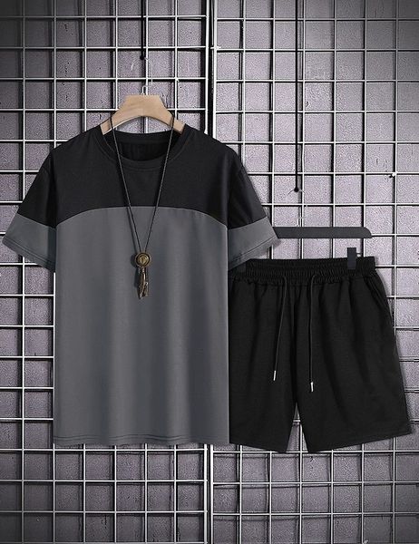 mens tracksuits selling mens 3d printed tshirt set with round neck short sleeved ropa solid color block graphic designer 2 pieces 230718, Gray
mens tracksuits selling mens 3d printed tshirt set with round neck short sleeved ropa solid color block graphic designer 2 pieces 230718, Gray