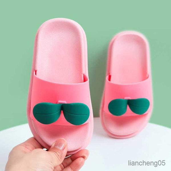 slipper summer kids boy girl home slipper children fashion cute shoes bathroom pink r230805, Black;grey
slipper summer kids boy girl home slipper children fashion cute shoes bathroom pink r230805, Black;grey