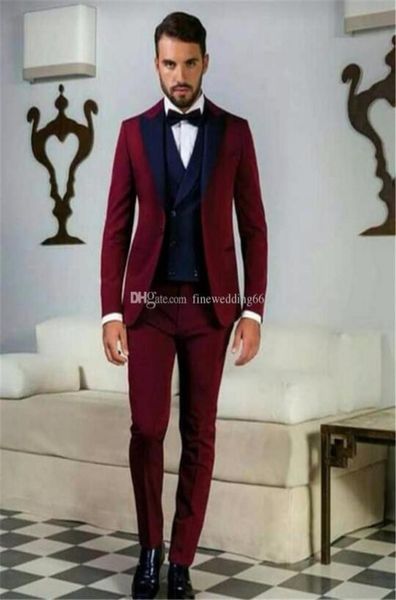burgundy groomsmen peak lapel wedding groom tuxedos men suits weddingpromdinner man blazerjackettievestpants 588725208, Black;gray
burgundy groomsmen peak lapel wedding groom tuxedos men suits weddingpromdinner man blazerjackettievestpants 588725208, Black;gray
