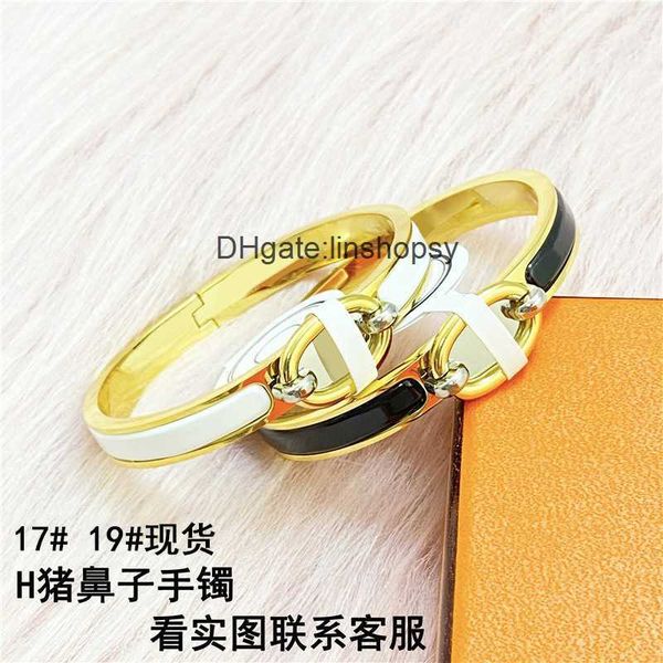 aher mas designer luxury brand enamel bracelet h family enamel pig nose bracelet love family anchor chain 8 button couple bracelet, Black
aher mas designer luxury brand enamel bracelet h family enamel pig nose bracelet love family anchor chain 8 button couple bracelet, Black