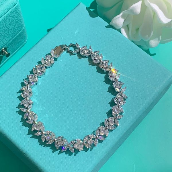 luxurys designers bracelets for women charm bracelet trendy elegant simple string of beads geometric party jewelry gift wholesale birthday g, Golden;silver
luxurys designers bracelets for women charm bracelet trendy elegant simple string of beads geometric party jewelry gift wholesale birthday g, Golden;silver