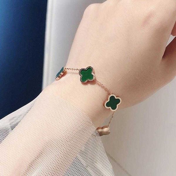 clover bracelet ins niche design titanium steel non fading clover bracelet women's necklace earrings net red chen ting mm same jewelry2, Golden;silver
clover bracelet ins niche design titanium steel non fading clover bracelet women's necklace earrings net red chen ting mm same jewelry2, Golden;silver