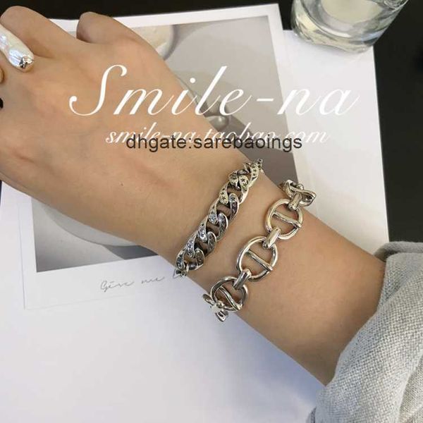 aher mas designer luxury brand enamel bracelet niche design silver chain splicing bracelet pig nose h bracelet, Black
aher mas designer luxury brand enamel bracelet niche design silver chain splicing bracelet pig nose h bracelet, Black