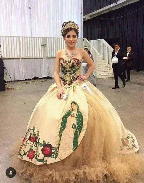 2022 printed pattern embroidered quinceanera dress champagne beaded strapless laceup satin sweet 15 dress charro mexico theme pro2034647, Blue;red
2022 printed pattern embroidered quinceanera dress champagne beaded strapless laceup satin sweet 15 dress charro mexico theme pro2034647, Blue;red