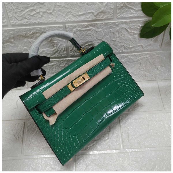 designer kelys tote bag 2023 high end crocodile patterned bag mini second-generation portable women's new single shoulder crossbody lea
designer kelys tote bag 2023 high end crocodile patterned bag mini second-generation portable women's new single shoulder crossbody lea
