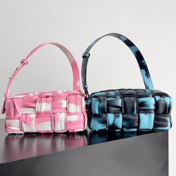 selling women's high-quality leather woven shoulder handbag luxury brand designer soft material fashionable and high-end recommended fo
selling women's high-quality leather woven shoulder handbag luxury brand designer soft material fashionable and high-end recommended fo