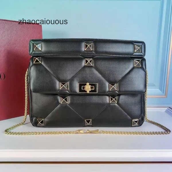 handbags valentins rivet chain designer women backpack handbag bags shoulder medium luxury 3d diamond grid women's handheld crossbody u
handbags valentins rivet chain designer women backpack handbag bags shoulder medium luxury 3d diamond grid women's handheld crossbody u