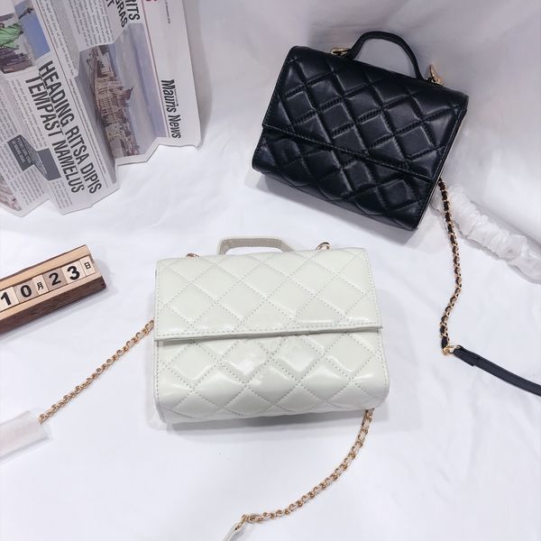 r luxury ladies cosmetic bag with mirror handbag sheepskin retro mini flap bag metal bag shoulder messenger chain ladies fashion bag
r luxury ladies cosmetic bag with mirror handbag sheepskin retro mini flap bag metal bag shoulder messenger chain ladies fashion bag