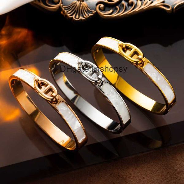 aher mas designer luxury brand enamel bracelet h pig nose bracelet women's bracelet 18k rose gold aamt, Black
aher mas designer luxury brand enamel bracelet h pig nose bracelet women's bracelet 18k rose gold aamt, Black
