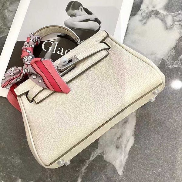designer kelys tote bag fashion 2023 new second generation mini women's soft texture inside sewn handbag single shoulder crossbody 17nu
designer kelys tote bag fashion 2023 new second generation mini women's soft texture inside sewn handbag single shoulder crossbody 17nu