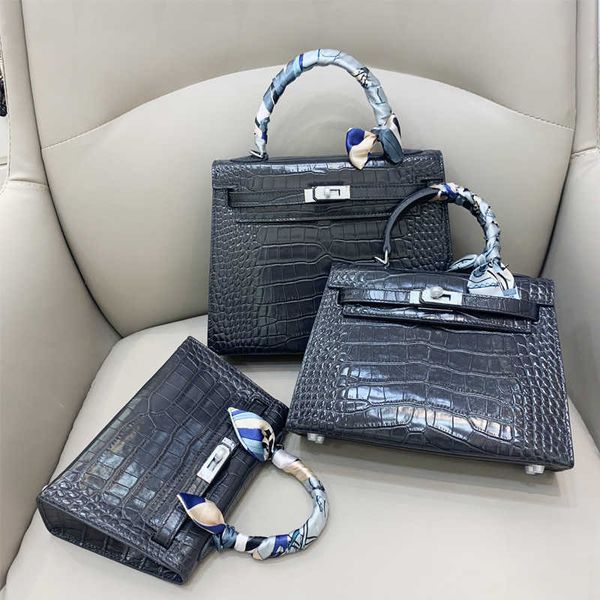 designer kelys tote bag headband mini with crocodile pattern second generation genuine leather handheld one shoulder diagonal straddle women
designer kelys tote bag headband mini with crocodile pattern second generation genuine leather handheld one shoulder diagonal straddle women