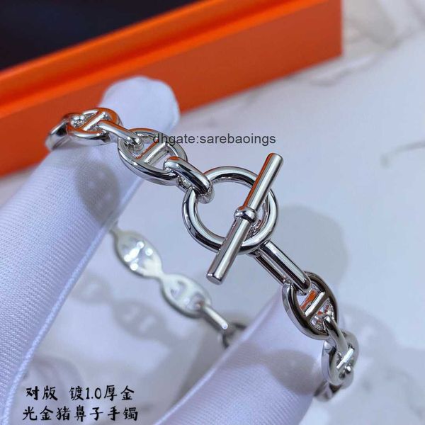aher mas designer luxury brand enamel bracelet v gold mijin h family letter pig nose bracelet small design luxury golden pig nose bracelet f, Black
aher mas designer luxury brand enamel bracelet v gold mijin h family letter pig nose bracelet small design luxury golden pig nose bracelet f, Black