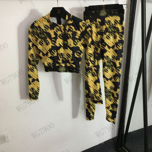 women brand yoga pants sets long sleeve t shirts vintage print short waist waist long sleeve stretch slimming leggings designer female sppor, White
women brand yoga pants sets long sleeve t shirts vintage print short waist waist long sleeve stretch slimming leggings designer female sppor, White