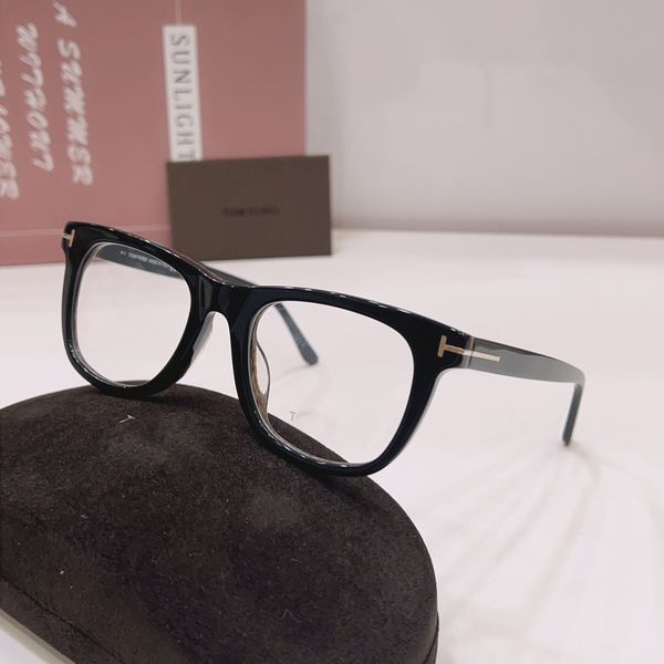 fashion tom sunglasses large frame plate glasses designer men's and women's street pgraphy style decorative sunglasses, White;black
fashion tom sunglasses large frame plate glasses designer men's and women's street pgraphy style decorative sunglasses, White;black
