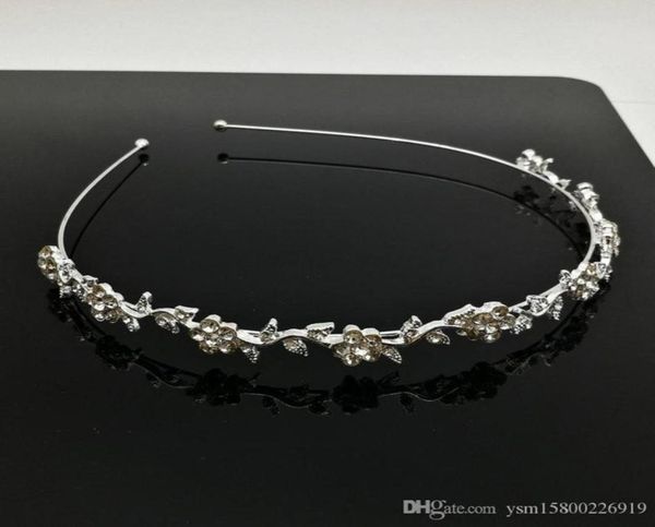 5pcs silver plated crystal wedding bridal headband tiara hair band lady fashion4537012
5pcs silver plated crystal wedding bridal headband tiara hair band lady fashion4537012