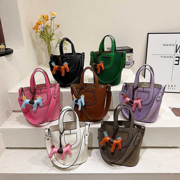 high original h ermes vegetable basket bags online shop 2023 summer new togo pig nose basket bag fashion versatile commuting one shoulder po
high original h ermes vegetable basket bags online shop 2023 summer new togo pig nose basket bag fashion versatile commuting one shoulder po