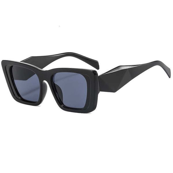 Designer Triangular signature top sunglasses Cat's eye square 2022 new ins net red P home Sunglasses 3610 with logo box
Designer Triangular signature top sunglasses Cat's eye square 2022 new ins net red P home Sunglasses 3610 with logo box