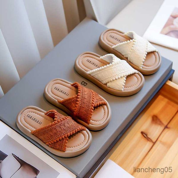 slipper ethnic style 2023 new summer versatile soft girls slippers platform children casual shoes simple non-slip princess shoes r230718, Black;grey
slipper ethnic style 2023 new summer versatile soft girls slippers platform children casual shoes simple non-slip princess shoes r230718, Black;grey