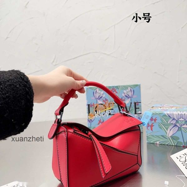 crossbody fashion puzzles designer 2023 mini hands outlet loewsbag bags handbags cowhide bag spliced shoulder capacity small 20cm leather si
crossbody fashion puzzles designer 2023 mini hands outlet loewsbag bags handbags cowhide bag spliced shoulder capacity small 20cm leather si