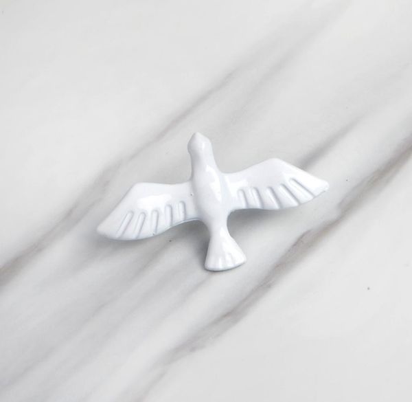 dove homing pigeon ceramic texture white exquisite personality enamel ornament brooch lapels badge ornament combination pins8290341, Gray
dove homing pigeon ceramic texture white exquisite personality enamel ornament brooch lapels badge ornament combination pins8290341, Gray