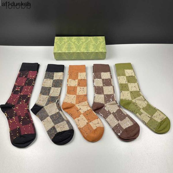 j3o4 ggity seasons breathable cotton socks fashion letter jacquard stockings christmas day gift for men women brand sock, Black;white
j3o4 ggity seasons breathable cotton socks fashion letter jacquard stockings christmas day gift for men women brand sock, Black;white