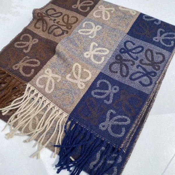 

Star's Same Jacquard Checkerboard Autumn and Winter Fashion Temperament Warm Tassel Cashmere Scarf Rowe Shawl 8F30