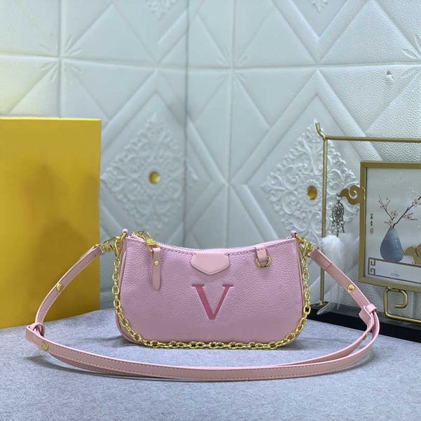 m82346 m80349 fashion easy pouch on strap underarm bag luxury evening gown bag r chain handbag tote classic embossed women crossbody bag pur
m82346 m80349 fashion easy pouch on strap underarm bag luxury evening gown bag r chain handbag tote classic embossed women crossbody bag pur