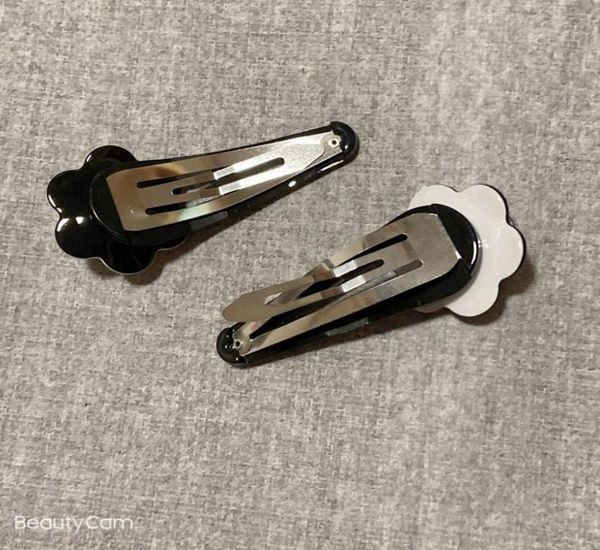 fashion black and white acrylic flower hair clips one word clip barrettes popular head accessories in european and american countr8365214, Golden;silver
fashion black and white acrylic flower hair clips one word clip barrettes popular head accessories in european and american countr8365214, Golden;silver