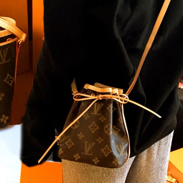 lovely classic bucket bags drawstring sturdy stylish small big coated leather iconic shape closure designer women bag strap crossbody should
lovely classic bucket bags drawstring sturdy stylish small big coated leather iconic shape closure designer women bag strap crossbody should