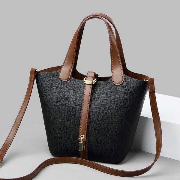 luxury h ermes picotin lock bags womens bag 2023 new vegetable basket childrens soft leather portable bucket bridal wedding large capa with
luxury h ermes picotin lock bags womens bag 2023 new vegetable basket childrens soft leather portable bucket bridal wedding large capa with
