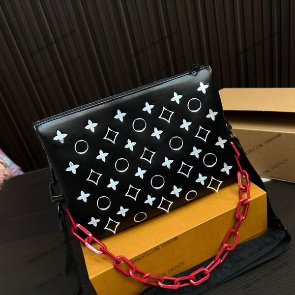 23ss women shoulde bags subaxillary bag glossy leather diagonal crossbody bag for ladies luxury designer handbags sports outdoor travel pouc
23ss women shoulde bags subaxillary bag glossy leather diagonal crossbody bag for ladies luxury designer handbags sports outdoor travel pouc