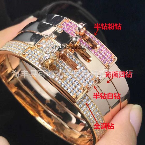aher mas designer luxury brand enamel bracelet v golden pig nose half diamond button bracelet smooth h enamel couple bracelet, Black
aher mas designer luxury brand enamel bracelet v golden pig nose half diamond button bracelet smooth h enamel couple bracelet, Black