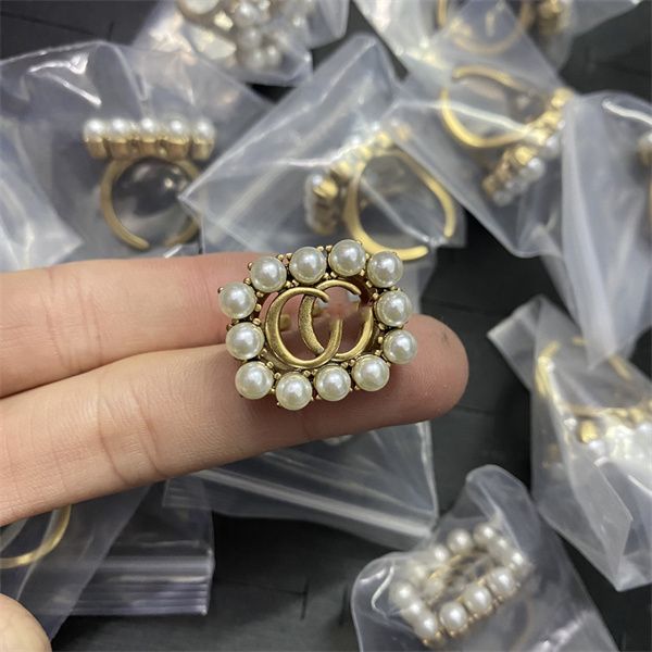 classic retro woman opening with side stones rings ggity designer double letter g luxury jewelry men women wedding ring 1134, Slivery;golden
classic retro woman opening with side stones rings ggity designer double letter g luxury jewelry men women wedding ring 1134, Slivery;golden