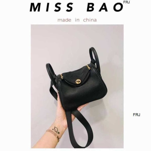 designer lindys bags h ermes 2023 new mini leather headcoat tc pillow portable single shoulder oblique straddle have logo frj
designer lindys bags h ermes 2023 new mini leather headcoat tc pillow portable single shoulder oblique straddle have logo frj
