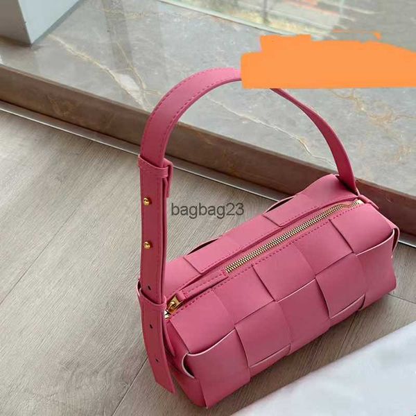 woven ladies bottegaz ribbon venetas 2023 versatile bags bag pink girl designer women's mesh brick fashion cassette underarm one should
woven ladies bottegaz ribbon venetas 2023 versatile bags bag pink girl designer women's mesh brick fashion cassette underarm one should