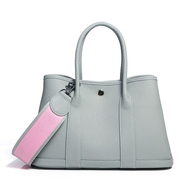 9a new design retro style leather women's mini garden tote stylish luxury party garden bag wholesale and retail
9a new design retro style leather women's mini garden tote stylish luxury party garden bag wholesale and retail