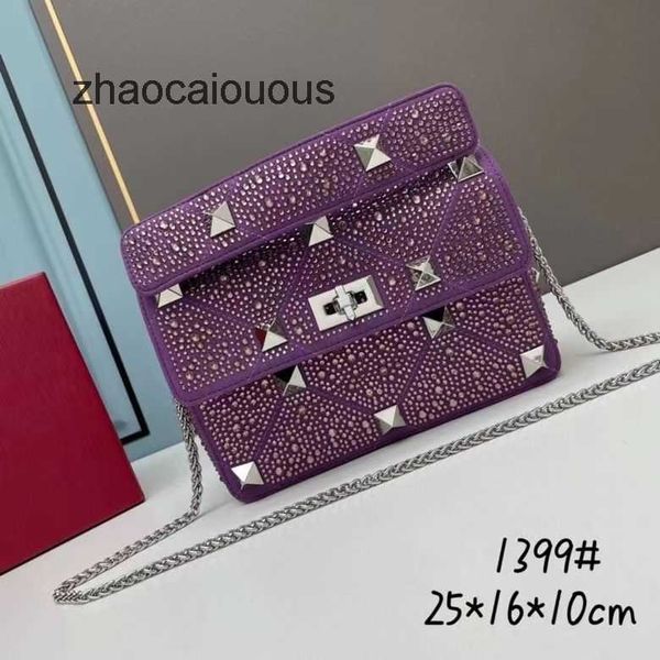 crystal shiny valentins diamond new luxury handbags handbag rivet designer embedding bags fashion handheld shoulder crossbody women's c
crystal shiny valentins diamond new luxury handbags handbag rivet designer embedding bags fashion handheld shoulder crossbody women's c