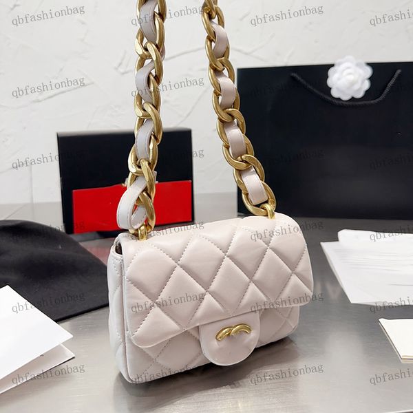 22ss designer mini womens shoulder bag diamond check flip tote gold chunky chain crossbody bags underarm bags fashion lipstick makeup case c
22ss designer mini womens shoulder bag diamond check flip tote gold chunky chain crossbody bags underarm bags fashion lipstick makeup case c