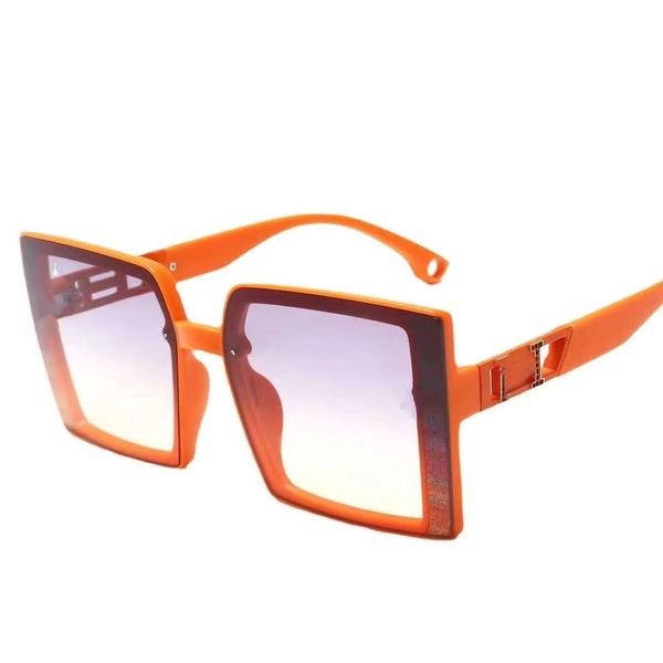 sunglasses designer, men's and women's sunglasses, anti ultraviolet letters, gilded decoration, simple fashion, tiktok, net red, t, White;black
sunglasses designer, men's and women's sunglasses, anti ultraviolet letters, gilded decoration, simple fashion, tiktok, net red, t, White;black