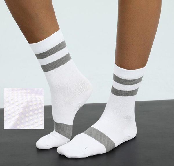 men's socks alo women yoga womens indoor fitness dance non slip sile sole middle tube socks-18 drop delivery apparel underwear m dhbo7, Black
men's socks alo women yoga womens indoor fitness dance non slip sile sole middle tube socks-18 drop delivery apparel underwear m dhbo7, Black