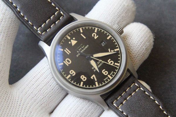 luxury iwc pilot watch wdxm mechanical automatic wristwatch black dial date uhr leather strap with box montre luxe, Slivery;golden
luxury iwc pilot watch wdxm mechanical automatic wristwatch black dial date uhr leather strap with box montre luxe, Slivery;golden