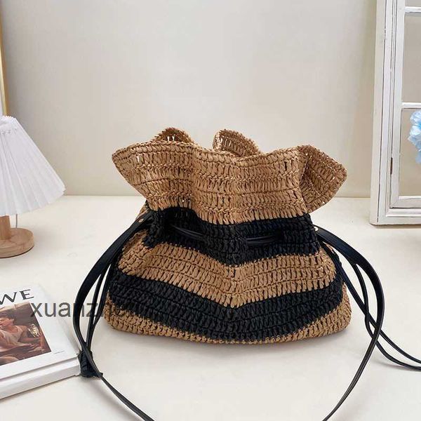 classic grass tote loewsbag raffia designer women bag bags ladies 2023 woven single shoulder oblique cross handmade hook leisure versatile b
classic grass tote loewsbag raffia designer women bag bags ladies 2023 woven single shoulder oblique cross handmade hook leisure versatile b