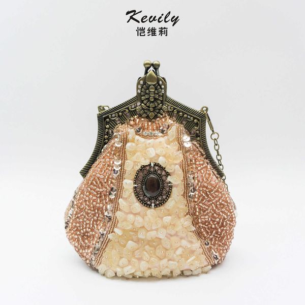 kaiweili handmade republic of china style ancient copper bead embroidered cheongsam mouth gold dinner bag
kaiweili handmade republic of china style ancient copper bead embroidered cheongsam mouth gold dinner bag